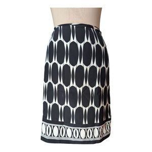 Silkland 100% Silk Black & White Patterned Skirt Women's Size 12 Career Chic EUC